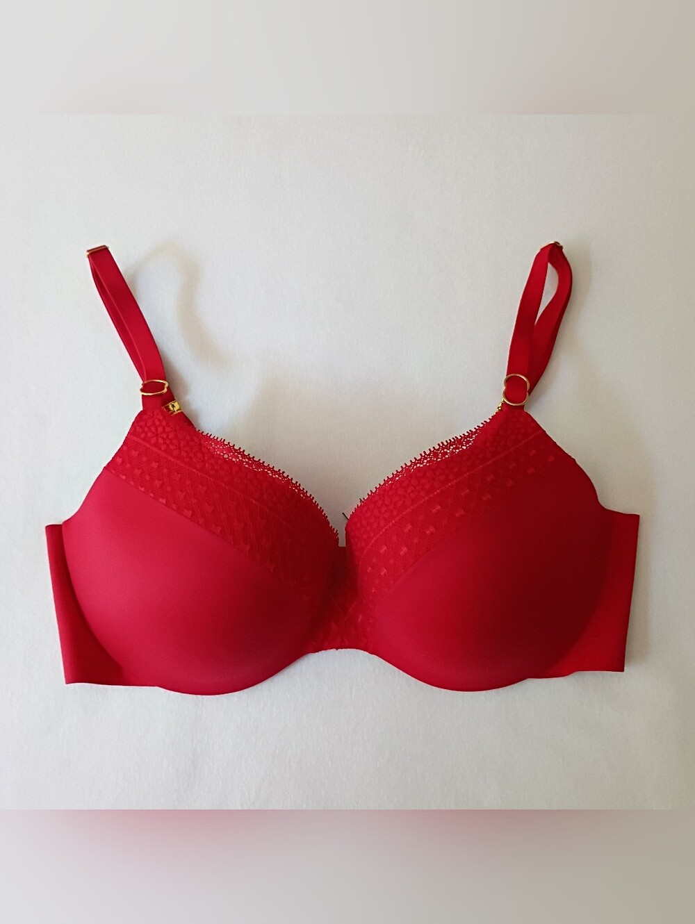 Victoria's Secret INCREDIBLE Demi Bra Red Size 34D